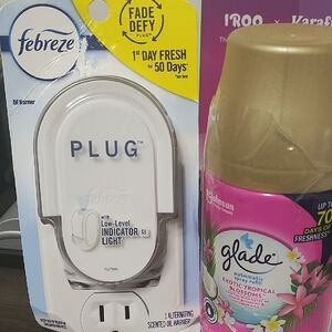 Febreze Plug-In Scented Oil Warmer - White/Glade Automatic Spray Refill